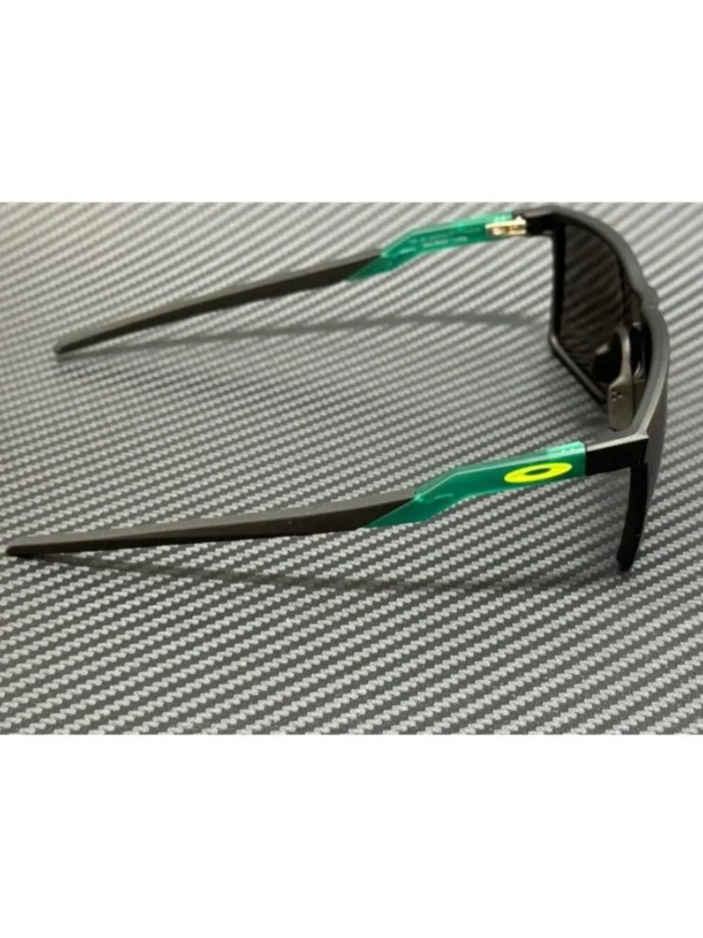 New Oakley Men Satin Black Sunglasses 57-14-139